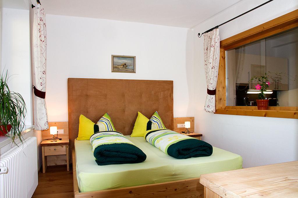 Gasthaus Babsi Soprabolzano Szoba fotó