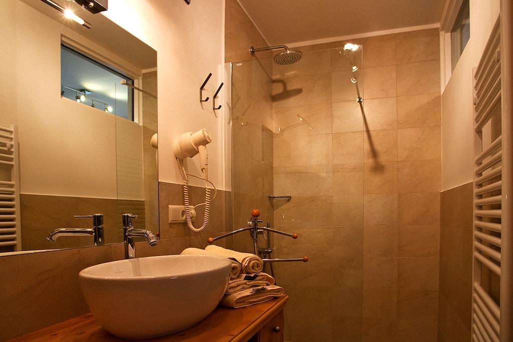 Gasthaus Babsi Soprabolzano Szoba fotó